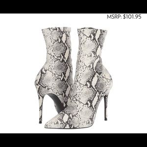 Steve Madden Daffy Boot
